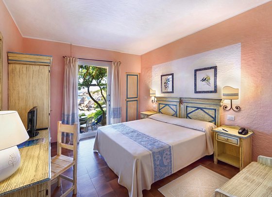 Grand Hotel Smeraldo Beach - Wohnbeispiel Doppelzimmer seitl. Meerblick (Zimmercodierung D1N)