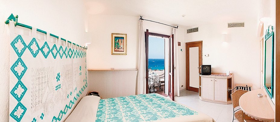 Hotel Punta Est - Wohnbeispiel Doppelzimmer Meerblick