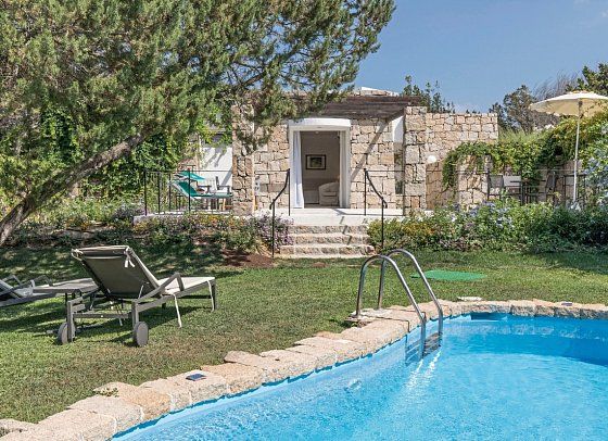 Grand Relais dei Nuraghi - Wohneispiel Juniorsuite Garten und Privatpool (Zimmercodierung J1R)
