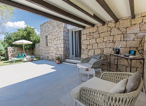 Grand Relais dei Nuraghi - Wohneispiel Juniorsuite mit Garten (Zimmercodierung J1G)