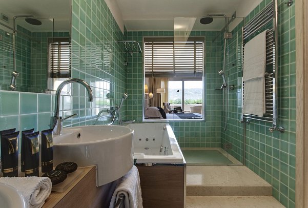 L'Ea Bianca Luxury Resort