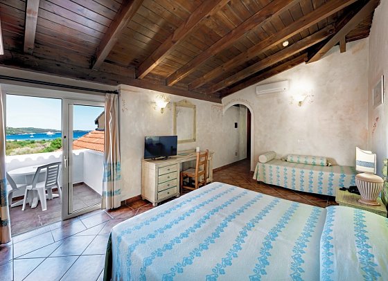 Colonna Beach Hotel & Residence - Wohnbeispiel Doppelzimmer seitl. Meerblick (Zimmercodierung D1N)
