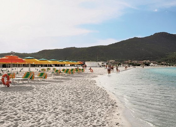 Colonna Beach Hotel & Residence