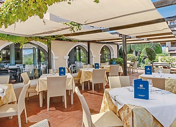 Colonna Beach Hotel & Residence