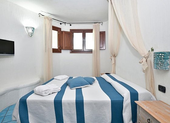 Hotel Resort & SPA Baia Caddinas - Wohnbeispiel King Family Suite (Zimmercodierung FB2)