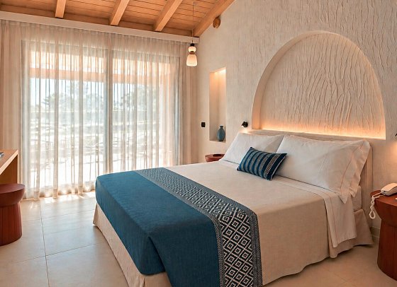 Hotel Resort & SPA Baia Caddinas - Wohnbeispiel Mare Family Suite (Zimmercodierung FB4)
