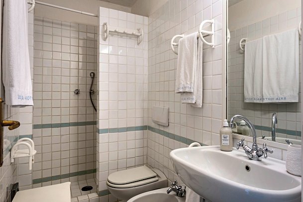 Hotel La Bisaccia - Wohnbeispiel Doppelzimmer Classic Haupgebäude (Zimmercodierung DB1)