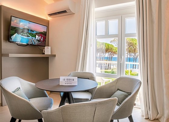 La Coluccia Hotel & Beach Club - Wohnbeispiel Juniorsuite Meerblick