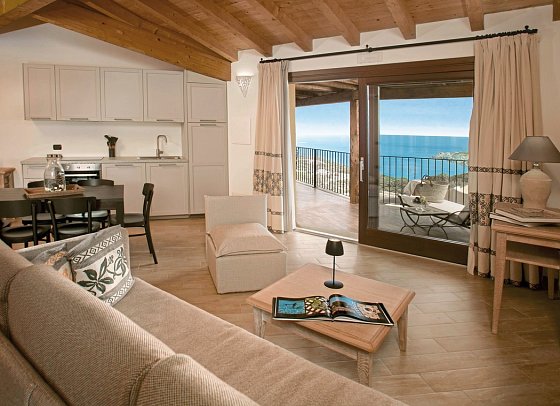 Punta Falcone Resort