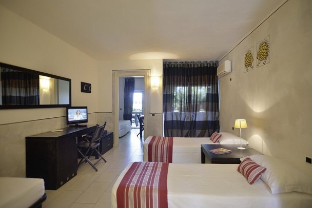 UNAHOTELS Club Hotel Ancora