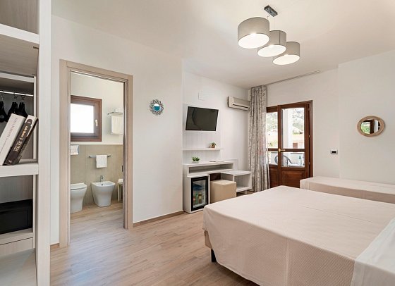 Hotel I Ginepri - Wohnbeispiel Doppelzimmer Superior (Zimmercodierung DS1)