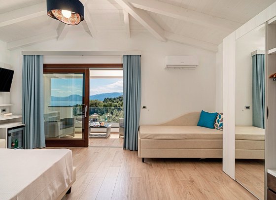Hotel I Ginepri - Wohnbeispiel Doppelzimmer Superior Meerblick (Zimmercodierung DSM)