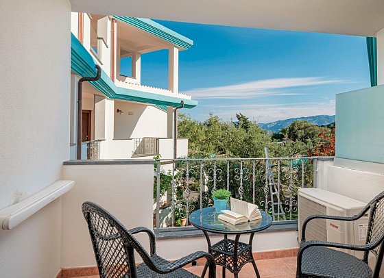 Hotel I Ginepri - Wohnbeispiel Doppelzimmer Classic (Zimmercodierung DB1)