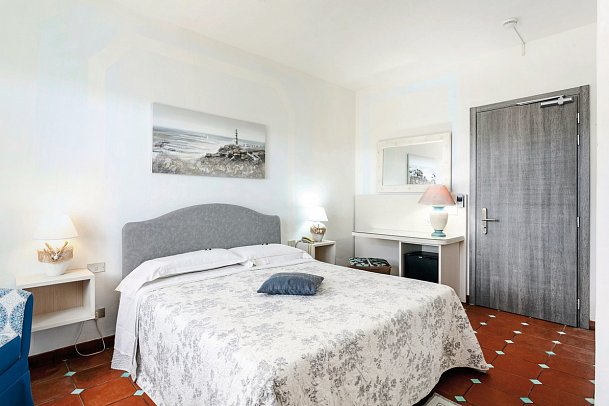 Stefania Boutique Hotel by the Beach - Wohnbeispiel Doppelzimmer (Zimmercodierungen DB1 & DP1)