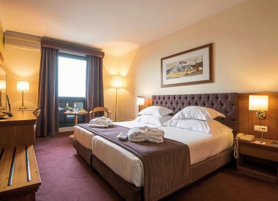 Vila Galé Porto - Wohnbeispiel Doppelzimmer Superior (Zimmercodierung DS1)