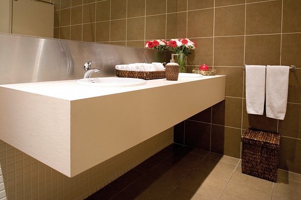 TRYP by Wyndham Porto Centro - Badbeispiel Doppelzimmer (Zimmercodierung DB1)