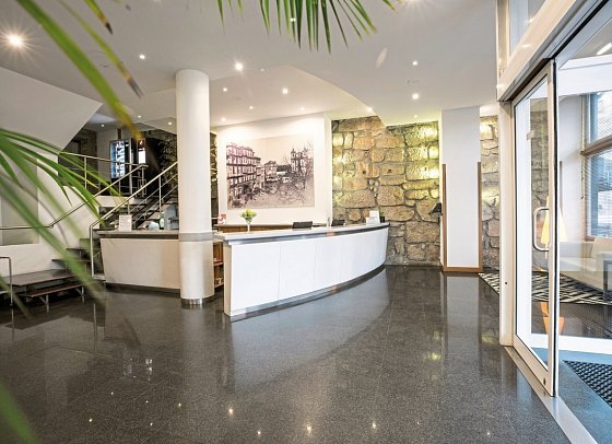 Legendary Porto Hotel