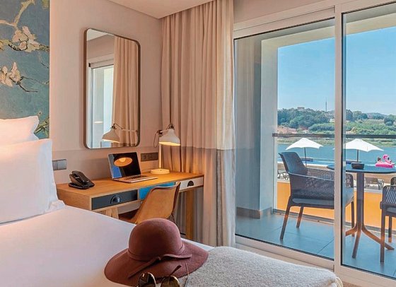 Pestana Douro Riverside - Wohnbeispiel Doppelzimmer Flussblick (Zimmercodierung DB1)
