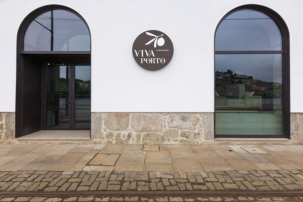 Neya Porto