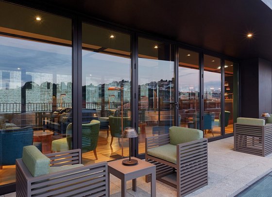 Neya Porto