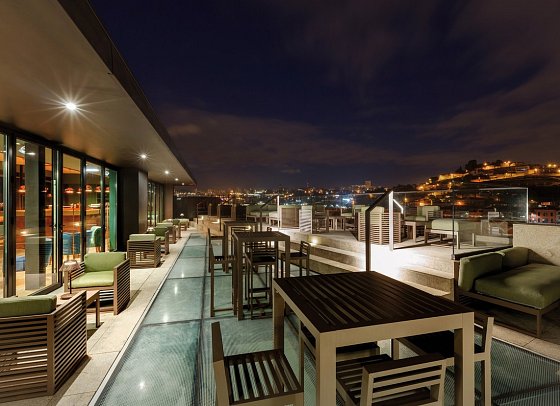 Neya Porto