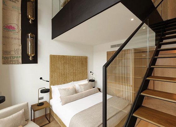 Neya Porto