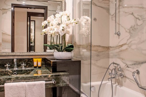 Hotel Du Collectionneur Paris