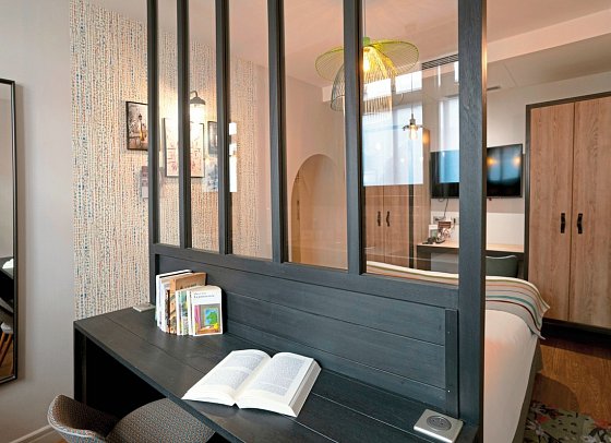 Hôtel Littéraire Marcel Aymé BW Premier Collection - Wohnbeispiel Studio Atelier de Gandgil (Zimmercodierung SB1)