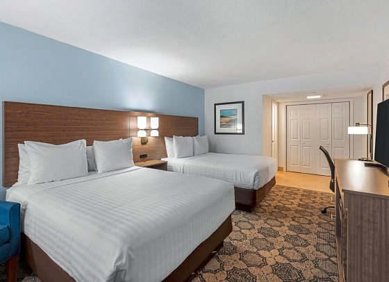 Best Western Palm Beach Lakes - Wohnbeispiel Standard Two Queen beds (Zimmercodierung UG4)