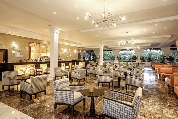 Grand Riviera Princess