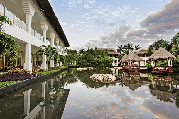 Grand Riviera Princess