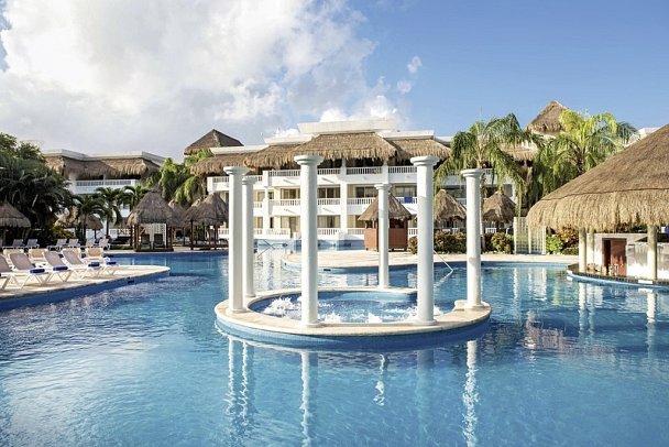Grand Riviera Princess