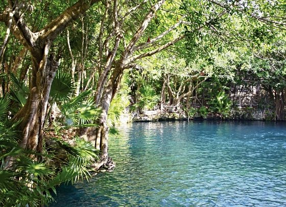 Sandos Caracol - Cenote