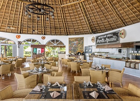Ocean Maya Royale