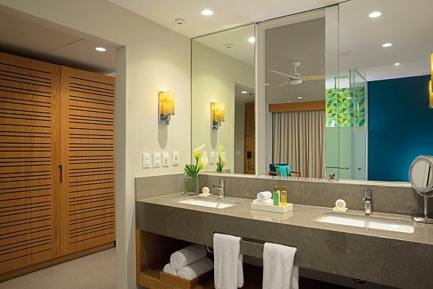 Dreams Natura Resort & Spa - Badbeispiel (Zimmercodierungen UP1, J1G, J9M, J5M & JBQ)