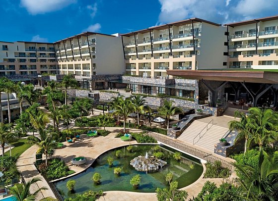 Dreams Natura Resort & Spa