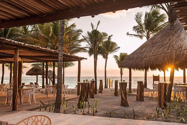 Grand Palladium Colonial Resort & Spa