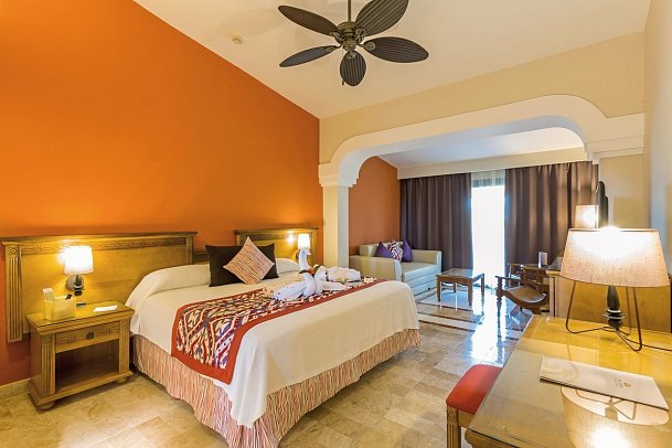 Grand Palladium Colonial Resort & Spa - Wohnbeispiel Juniorsuite Poolside (Zimmercodierung J1P)