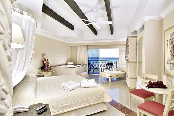 Hyatt Vivid Playa del Carmen