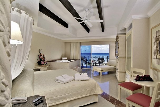 Hyatt Vivid Playa del Carmen