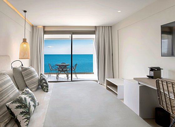 Mare Village Paphos - Wohnbeispiel Doppelzimmer Meerblick (Zimmercodierung DBM)
