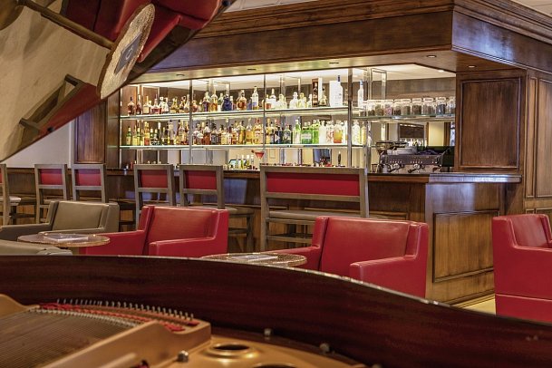 Annabelle - Bar „Byz