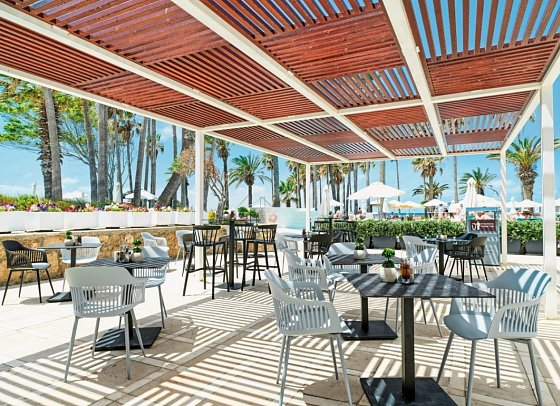 Leonardo Plaza Cypria Maris Beach Hotel & Spa