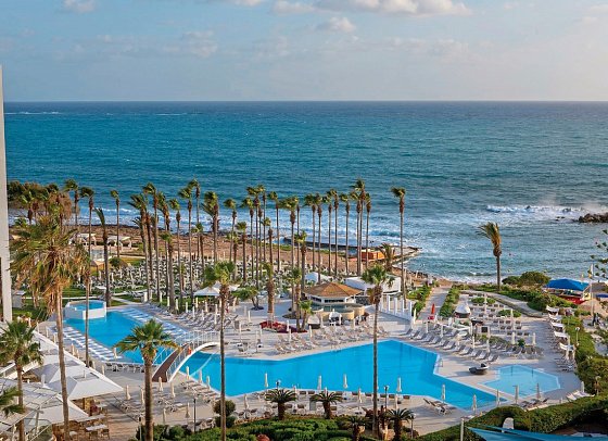 Leonardo Plaza Cypria Maris Beach Hotel & Spa