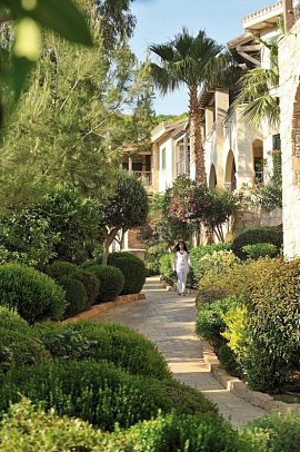 Columbia Beach Resort