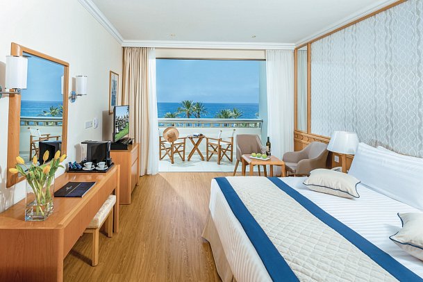 Constantinou Bros Athena Beach - Wohnbeispiel Doppelzimmer Superior Meerblick (Zimmercodierung DSM)