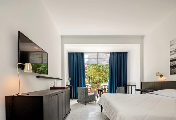 Almyra - Wohnbeispiel Doppelzimmer Gartenblick (Zimmercodierung DBG)