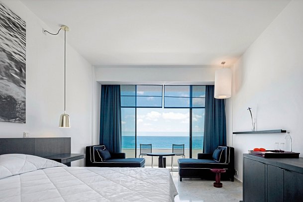 Almyra - Wohnbeispiel Doppelzimmer Meerblick (Zimmercodierung DBM)