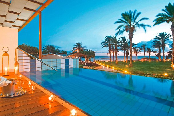 Constantinou Bros Asimina Suites - Wohnbeispiel Suite Executive Privat-Pool (Zimmercodierungen WTG & WTM)