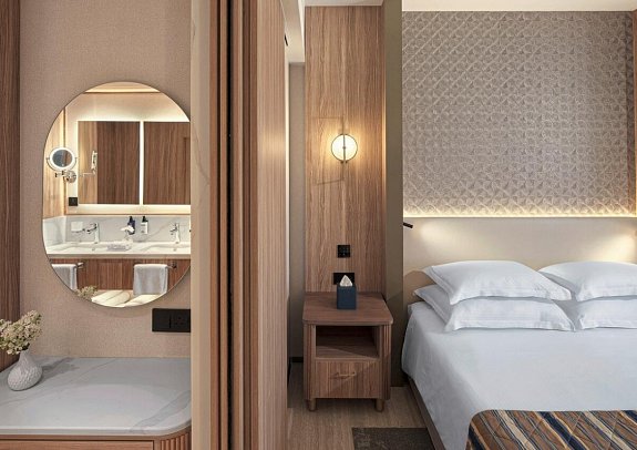 Olympic Lagoon Resort Paphos - Wohnbeispiel Doppelzimmer Deluxe (Zimmercodierungen DP1, DDL, DDN & DDM)